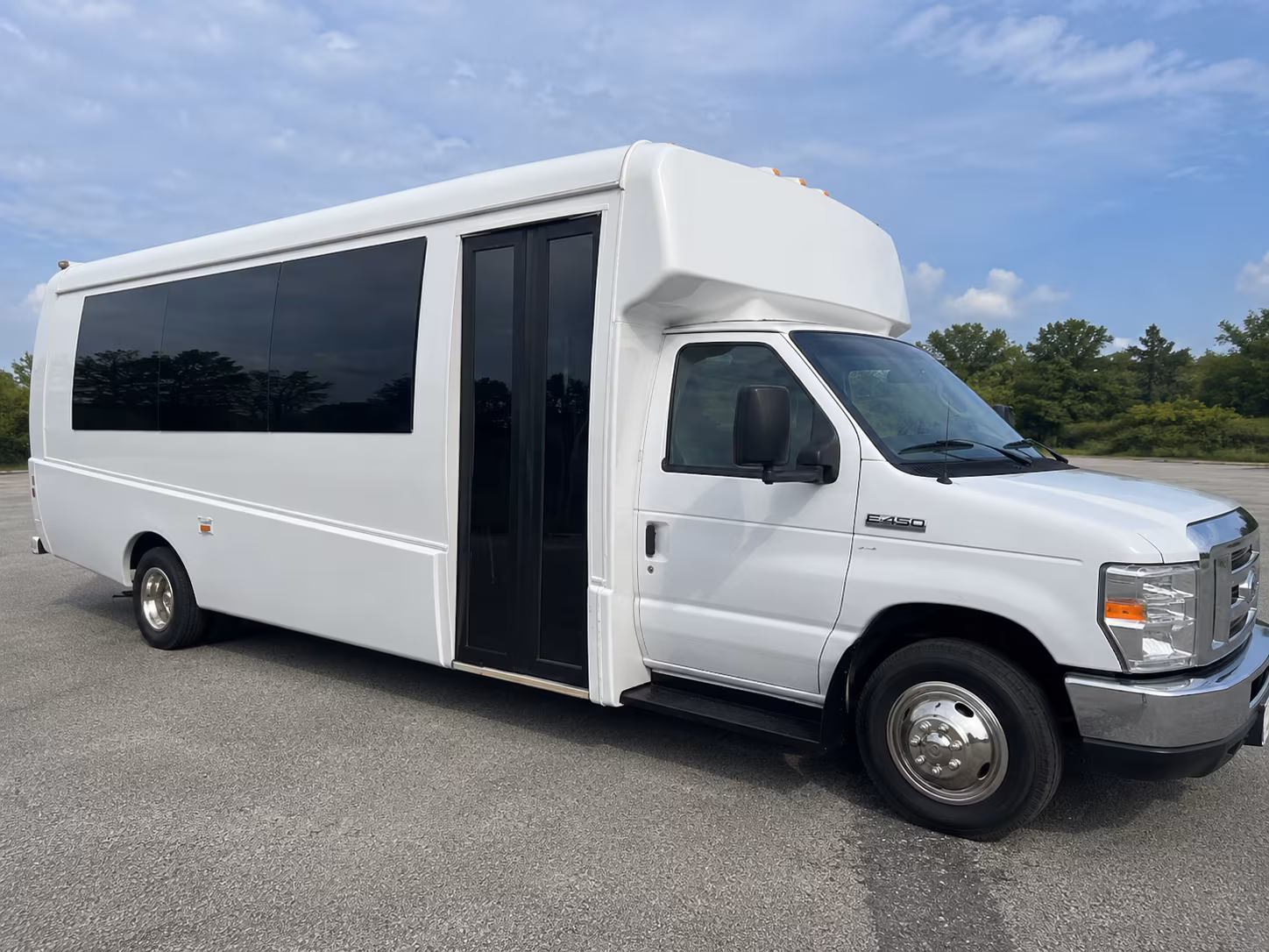 New Braunfels Birthday, Sweet 16, & Quinceañera Party Bus Rentals